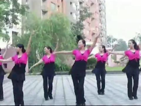 长沙中信舞蹈队迪斯科广场舞火红的萨日朗